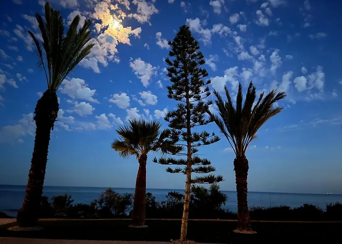 Shoreline House * Larnaka