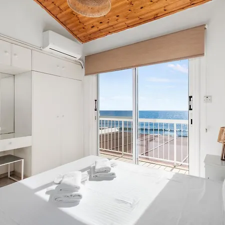 Shoreline House *